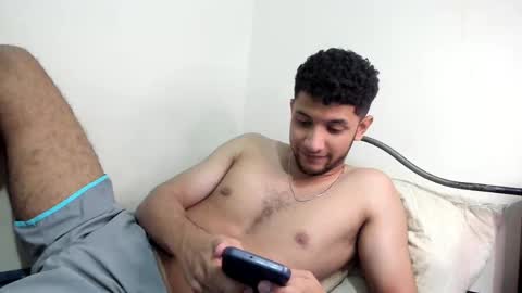 Snapshot of heynotfound chatting on 11-10-25, 03:38 xd online show from 11-10-25, 03:38