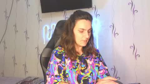 Snapshot of heyy_baddie chatting on 05-15-26, 07:15 Heyy baddie online show from 05-15-26, 07:15
