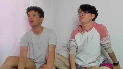 Snapshot of hghilltop chatting on 09-26-25, 07:29 Harry Gaylord Hilltop  INDEPENDENT MODEL online show from 09-26-25, 07:29