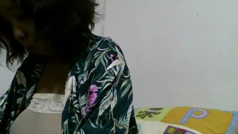 Snapshot of hheritinaa chatting on 09-09-25, 11:43 hheritinaa online show from 09-09-25, 11:43