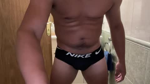 Snapshot of hhernan1 chatting on 01-16-25, 12:23 hhernan1 online show from 01-16-25, 12:23