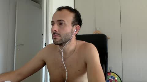 Snapshot of hhombre chatting on 06-18-26, 09:14 hhombre online show from 06-18-26, 09:14