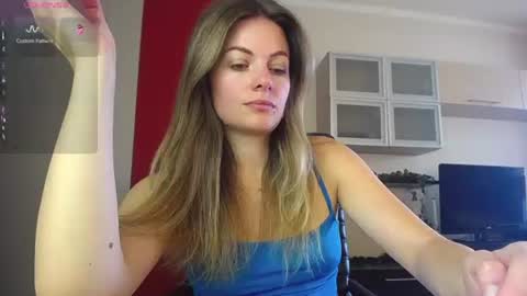 Lina online show from 07-07-26, 09:57