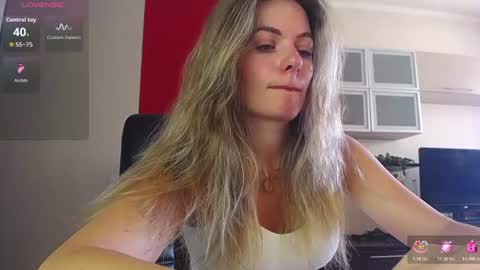 Lina online show from 07-20-26, 07:55