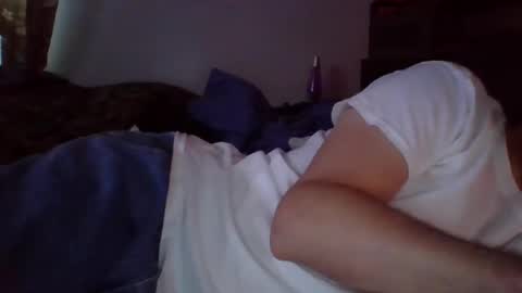 Snapshot of hi_life850 chatting on 02-09-25, 10:54 MR. Bation online show from 02-09-25, 10:54