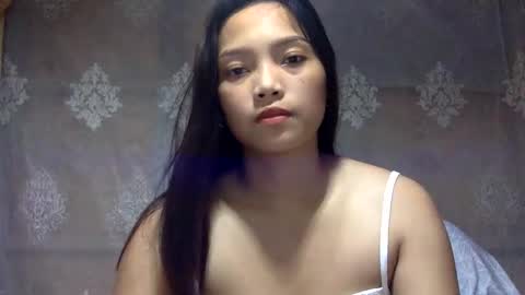 hi_there99 online show from 10-02-25, 03:02