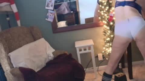 hidden_gold_milf online show from 12-03-25, 07:34