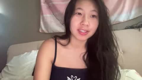 Snapshot of hiddenr0se chatting on 05-31-26, 07:37 HiddenR0se online show from 05-31-26, 07:37