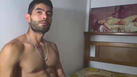 hideonbush online show from 04-30-26, 03:24