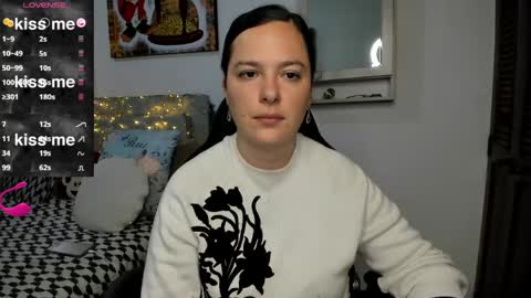 Snapshot of hidianapaola chatting on 05-10-26, 04:56 Diana online show from 05-10-26, 04:56
