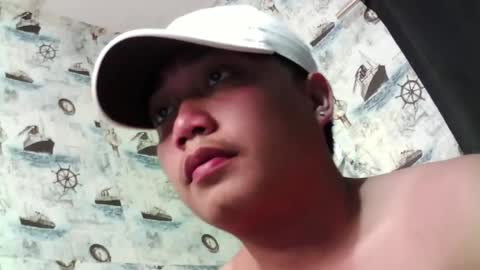 Snapshot of highskoolfucker chatting on 01-17-25, 04:04 Steve online show from 01-17-25, 04:04