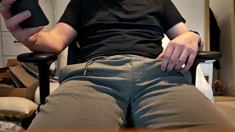 Snapshot of highway2025 chatting on 02-05-26, 09:47 Highway online show from 02-05-26, 09:47