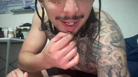 hihello300 online show from 11-24-25, 12:43