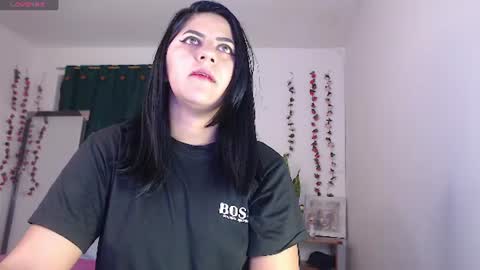 Snapshot of hilari18 chatting on 06-29-26, 11:05 hilaril18 online show from 06-29-26, 11:05