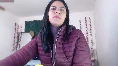 Snapshot of hilari18 chatting on 07-17-26, 10:58 hilaril18 online show from 07-17-26, 10:58