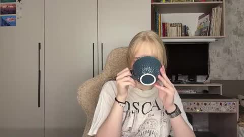 Emma online show from 07-26-26, 07:26