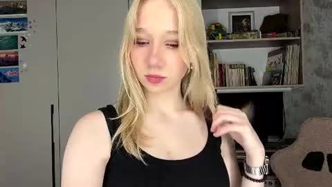 Emma online show from 07-28-26, 07:15