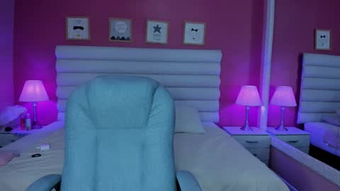 Snapshot of hilary_tailor chatting on 11-07-25, 11:10 hilary_tailor online show from 11-07-25, 11:10