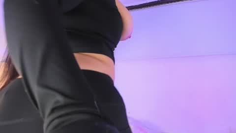 Hila online show from 03-18-26, 12:14