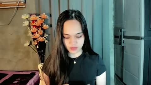 hilarymolly online show from 03-08-26, 01:58