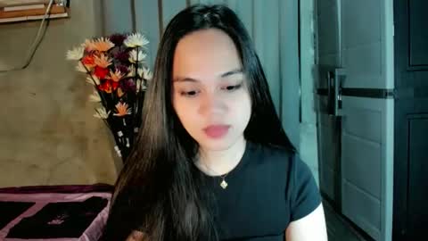 hilarymolly online show from 03-19-26, 02:37