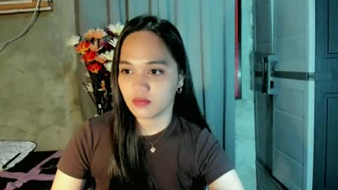 hilarymolly online show from 06-11-26, 07:23