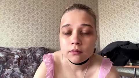 Snapshot of hildeconery chatting on 06-03-26, 07:33 Julia online show from 06-03-26, 07:33