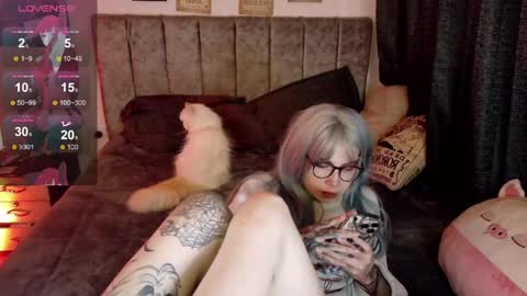 Inori Independent model online show from 05-12-26, 05:48