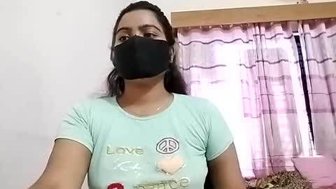 himuhimu22 online show from 06-15-26, 08:16