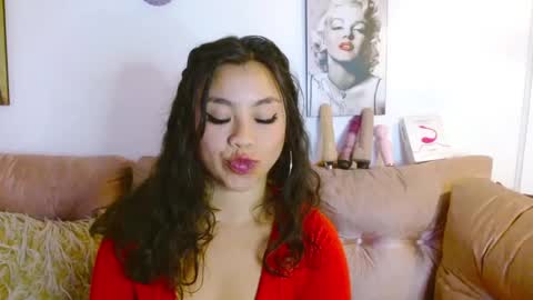 Snapshot of hinataleecs chatting on 02-05-25, 07:29 hinata lee online show from 02-05-25, 07:29