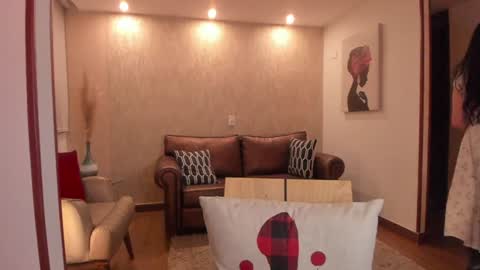 Hinnata online show from 01-13-25, 03:01