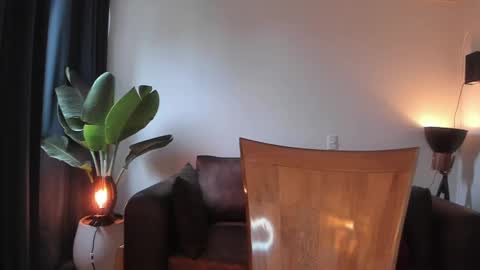 Hinnata online show from 02-21-25, 04:48