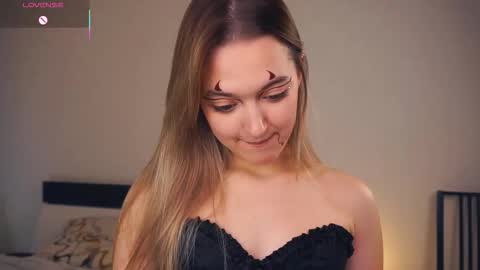 Leya Day Mary Night   PvT Open online show from 10-30-25, 06:30