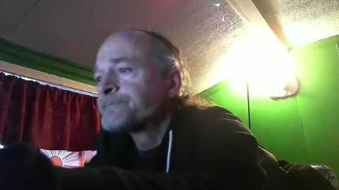 Snapshot of hippiedad333 chatting on 02-05-26, 10:36 hippiedad333 online show from 02-05-26, 10:36