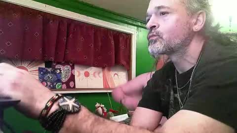 Snapshot of hippiedad333 chatting on 02-22-26, 02:45 hippiedad333 online show from 02-22-26, 02:45