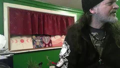 hippiedad333 online show from 04-21-26, 02:04