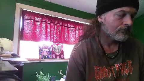 hippiedad333 online show from 04-24-26, 08:55
