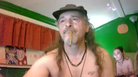 hippiedad333 online show from 06-10-26, 02:12