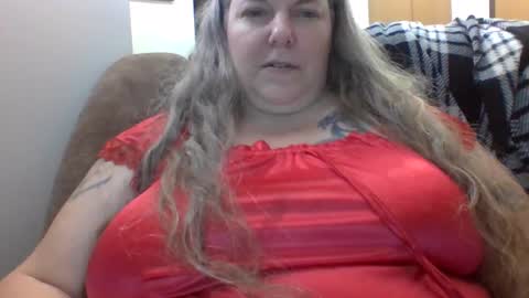 hippysnewhere online show from 05-27-26, 10:29