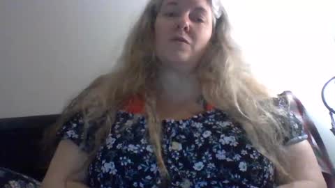 hippysnewhere online show from 07-23-26, 09:18
