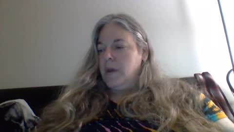 hippysnewhere online show from 07-25-26, 09:51
