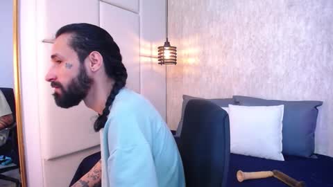 Hisoka online show from 03-10-26, 08:03