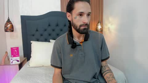 Hisoka online show from 04-08-26, 08:20