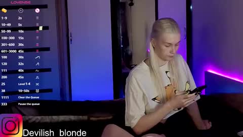 Mary online show from 11-29-25, 05:38