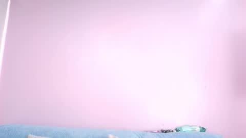 hiyakasudere_ online show from 10-27-25, 06:45