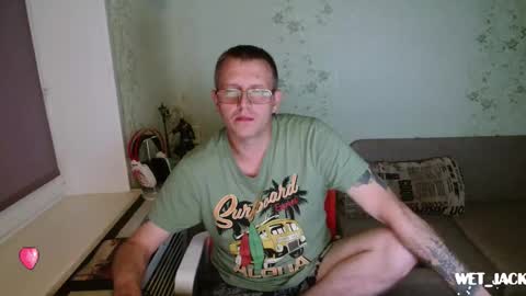 Snapshot of hlestus chatting on 09-12-25, 05:57 Wet Jack online show from 09-12-25, 05:57