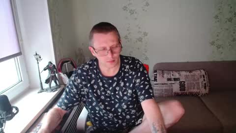 Snapshot of hlestus chatting on 10-14-25, 05:41 Wet Jack online show from 10-14-25, 05:41