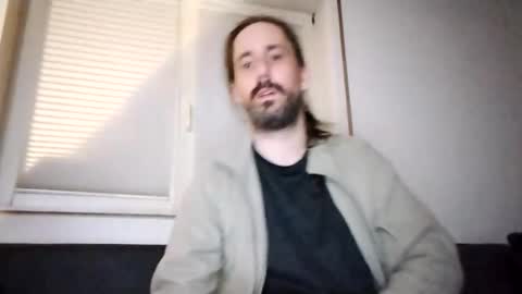 H online show from 01-12-25, 01:42