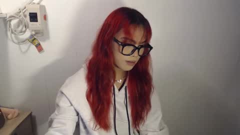 Snapshot of hoelyaurora chatting on 03-11-26, 02:34 Aurora3 online show from 03-11-26, 02:34