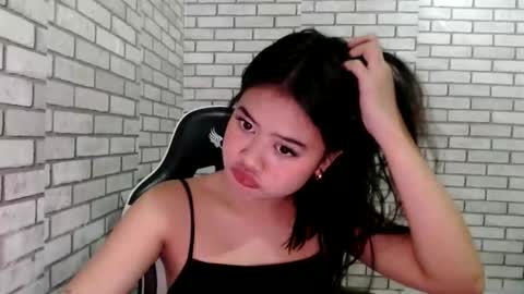 hoelyfloryn online show from 04-16-26, 12:06